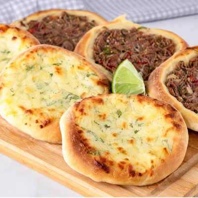 Porção de Esfiras Carne / Queijo
